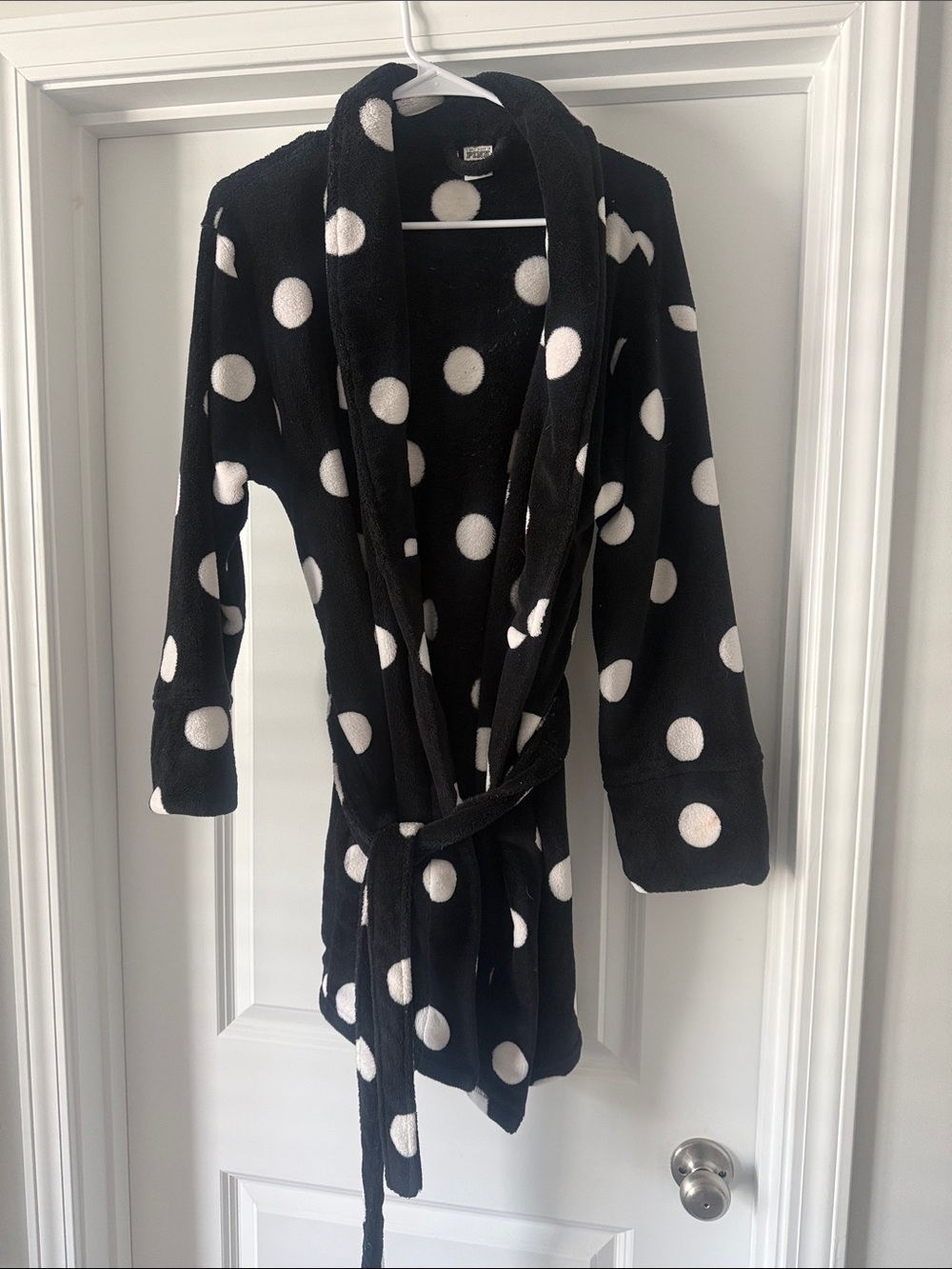 PINK Victoria's Secret Black and White Polka Dot Plush Robe